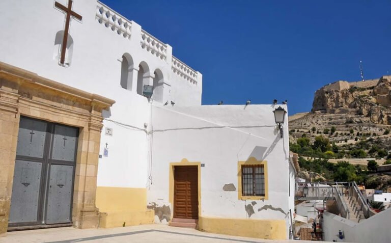 La Ermita de Santa Cruz en Alicante ermita santa cruz alicante
