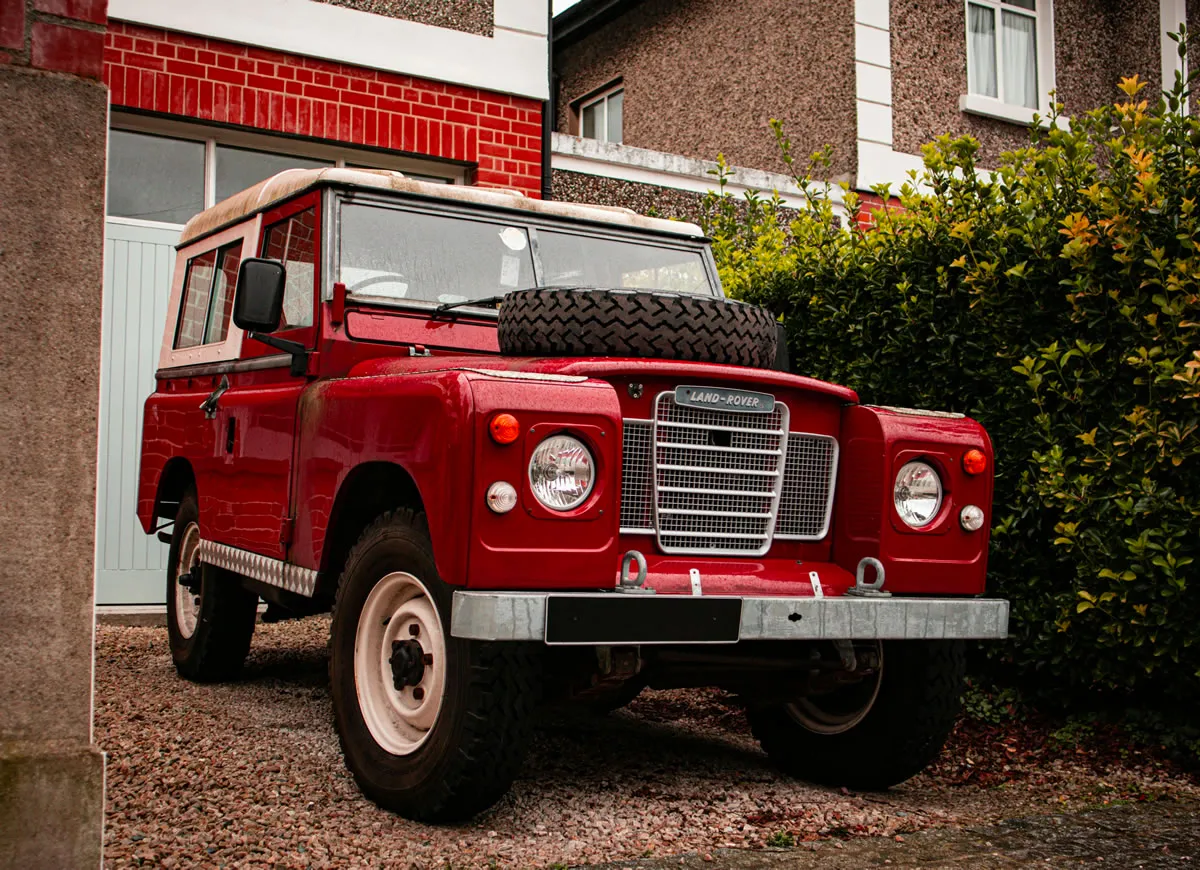 land rover 1