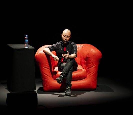 Tinder Sorpresa Andreu Casanova Teatro Principal Alicante