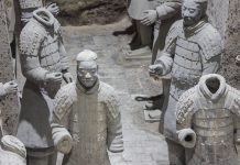 Exposición Guerreros del Xian en el MARQ en 2021