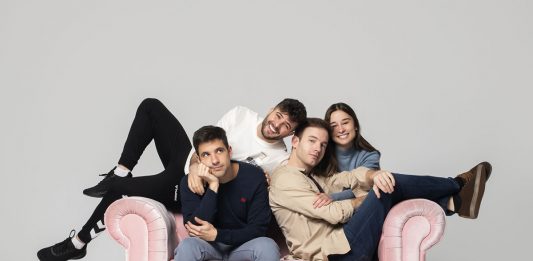 Manual básico de lengua de signos para romper corazones UA