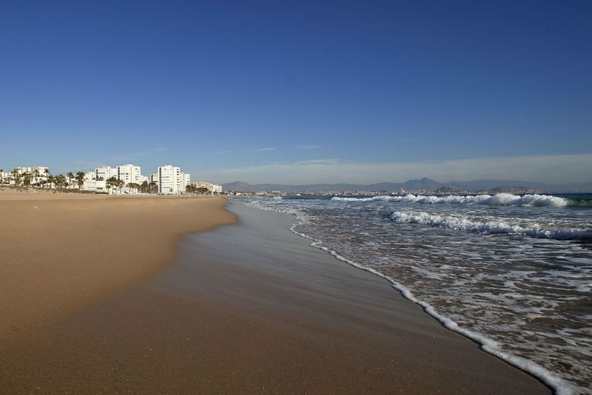 Playa del Saladar-Urbanova en Alicante