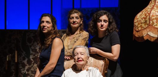 ‘Yo solo quiero irme a Francia’ en el Teatro Principal de Alicante Yo solo quiero irme a Francia Teatro Principal Alicante